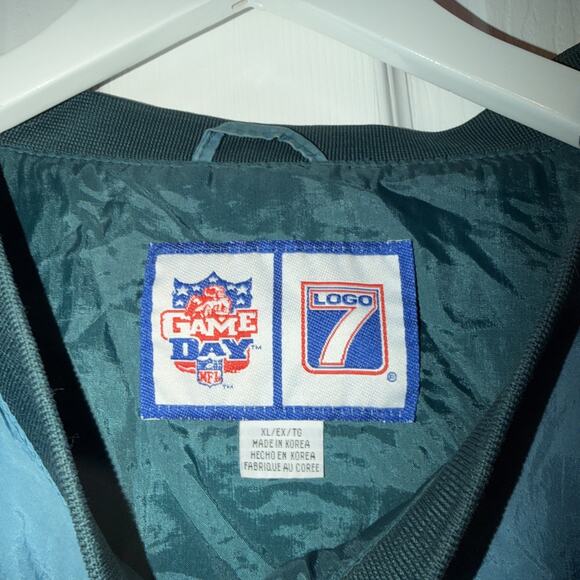 VTG Logo 7 Men’s Philadelphia Eagles Pullover V Neck Size XL 90’s NFL Green - Picture 4 of 7